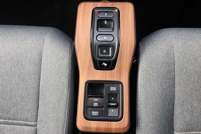 Honda e (113kw) Advance (17in Alloy) 