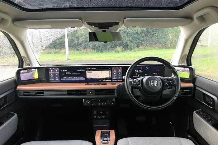Honda e (113kw) Advance (17in Alloy) 