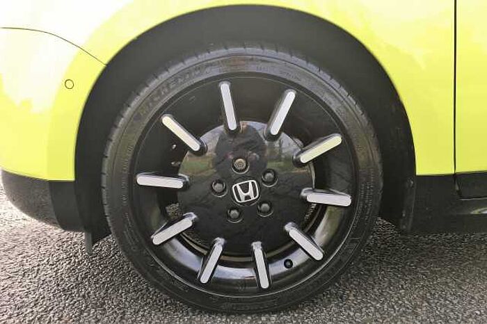 Honda e (113kw) Advance (17in Alloy) 
