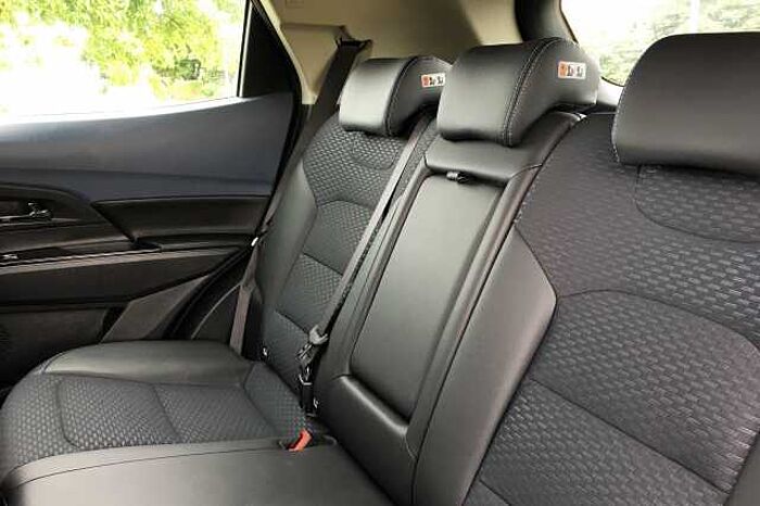 SsangYong Korando 140kW Ventura 61.5kWh 5dr Auto 